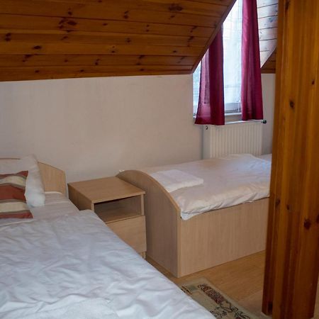 Bed and Breakfast Gilde Panzio Pilisvörösvár Exteriér fotografie