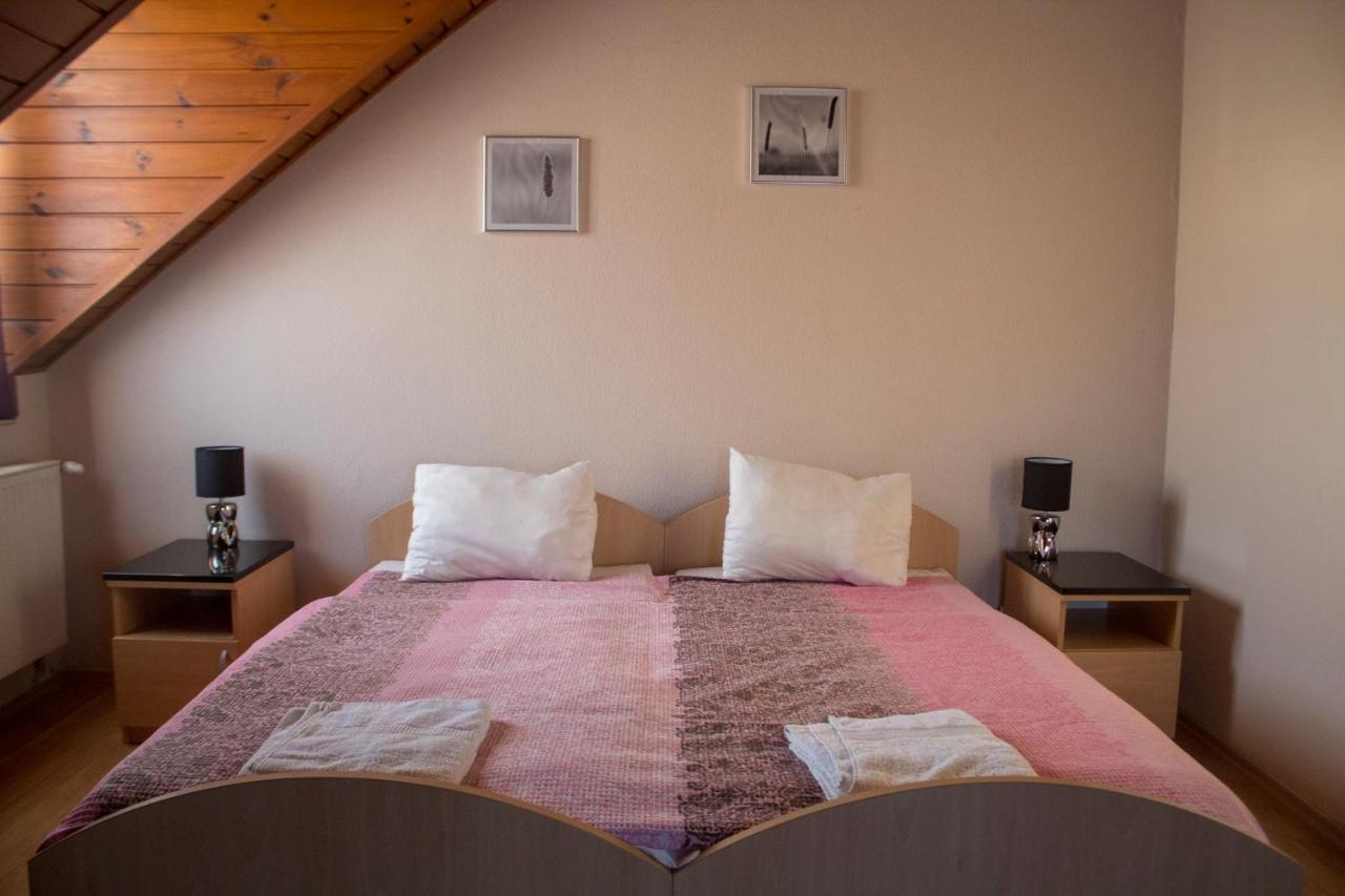 Bed and Breakfast Gilde Panzio Pilisvörösvár Exteriér fotografie